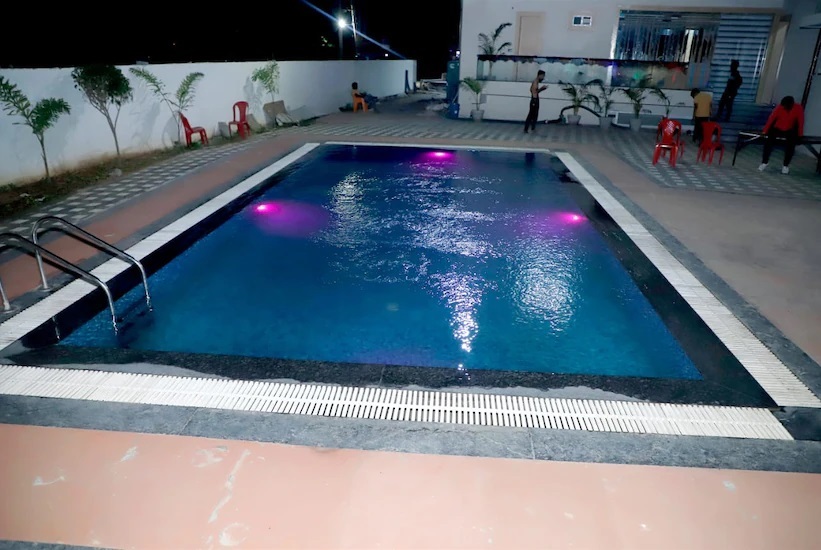 Крепость Jhansi: Js Grand Club And Resort