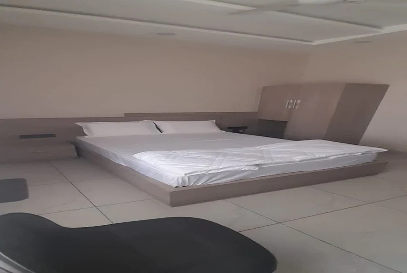 Крепость Jhansi: Js Grand Club And Resort