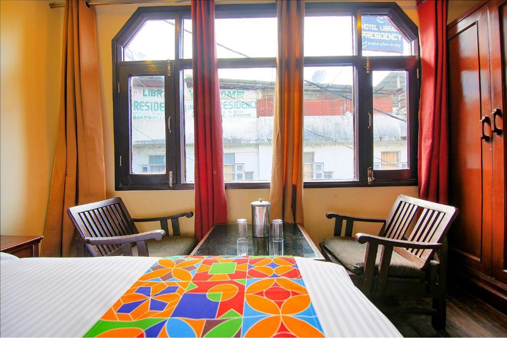Массури: Fabhotel Dwaper