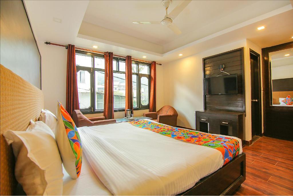Массури: Fabhotel Dwaper