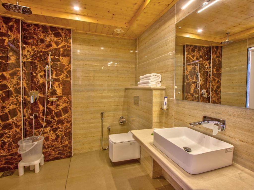 Манали: Hotel the moksha valley