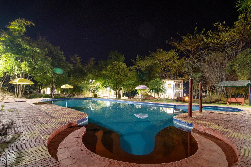 Баихар: Jungle King Resort
