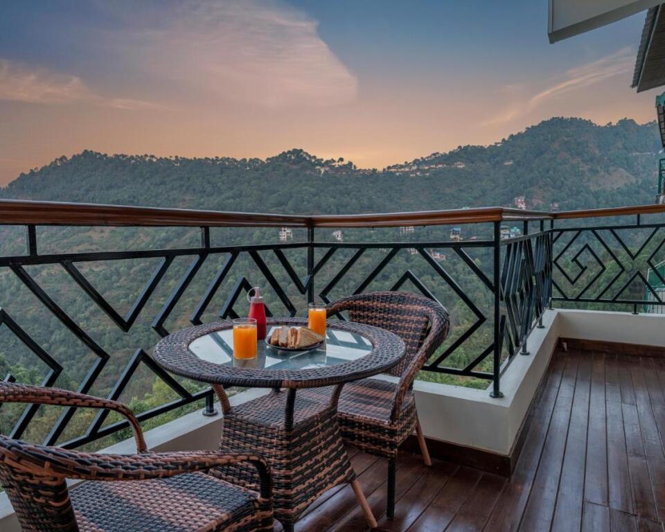 Казаули: Wildleaf Kasauli -Valley Homz