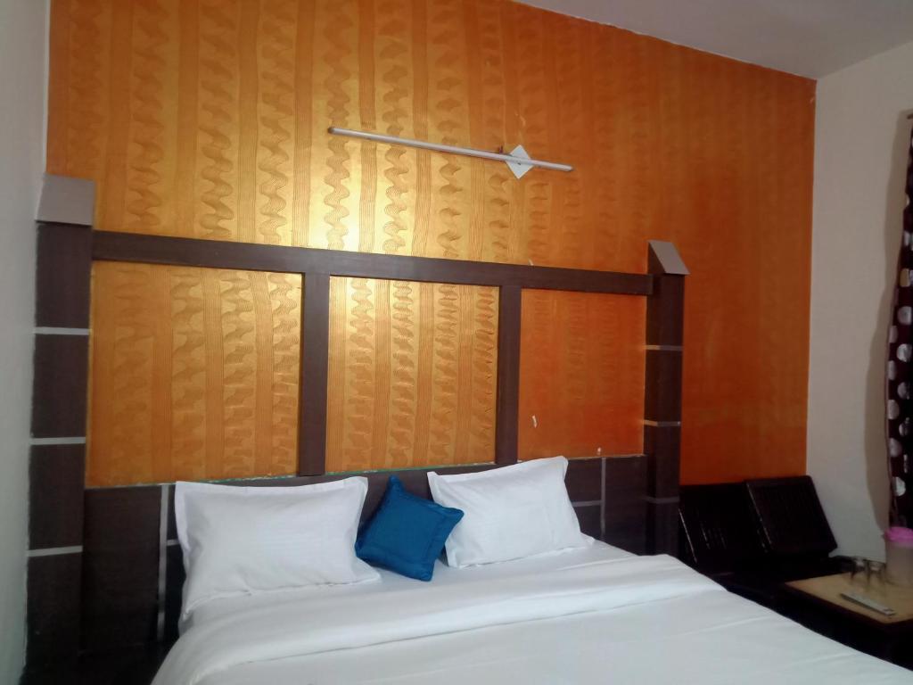 Катра: Indraprasth By Sharika Hotels