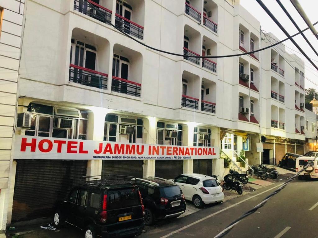 Катра: Hotel Jammu International