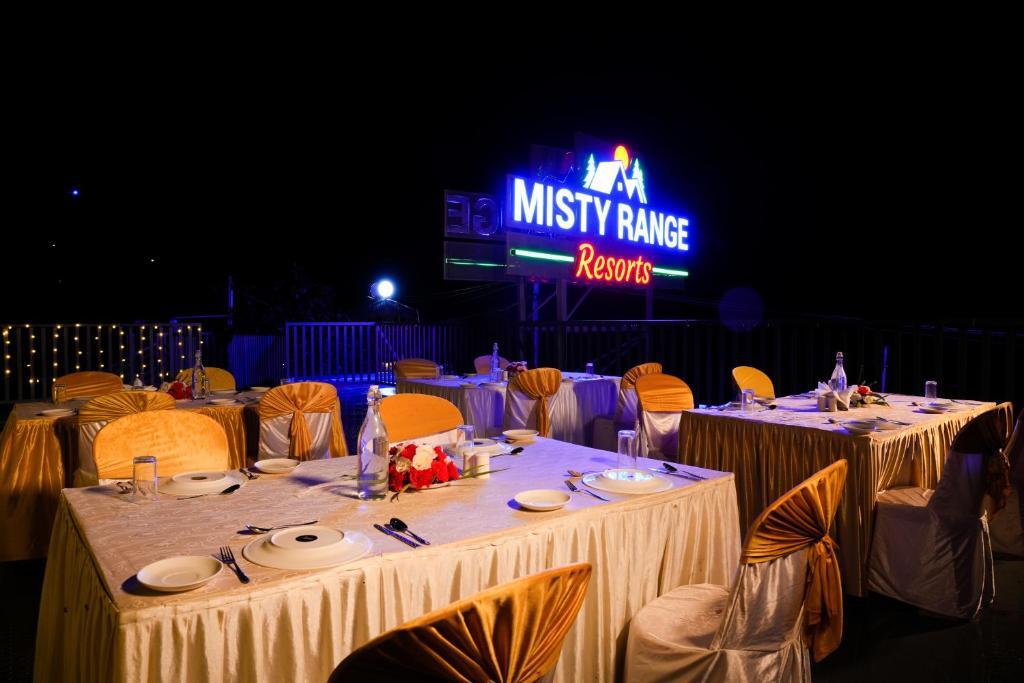 Валпарай: Misty Range Resorts
