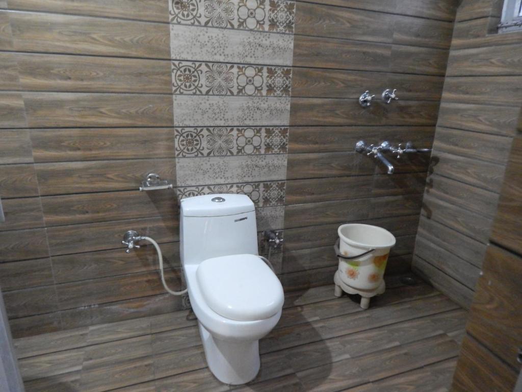 Катра: Hotel Neelkanth Katra Managed By Mahadev Hotel and Resorts