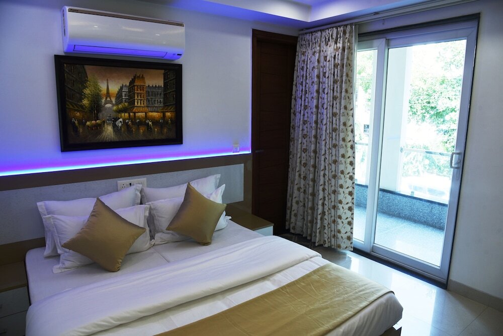 Гуруграм: Pacific Inn Sec. 46