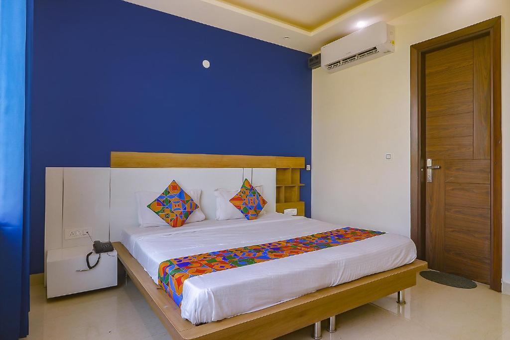 Гуруграм: FabHotel Growvid Inn
