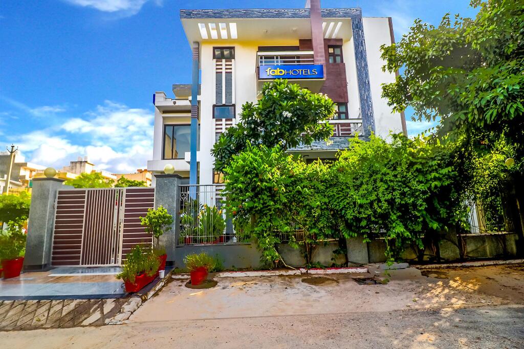 Гуруграм: FabHotel Blue Moon Residency