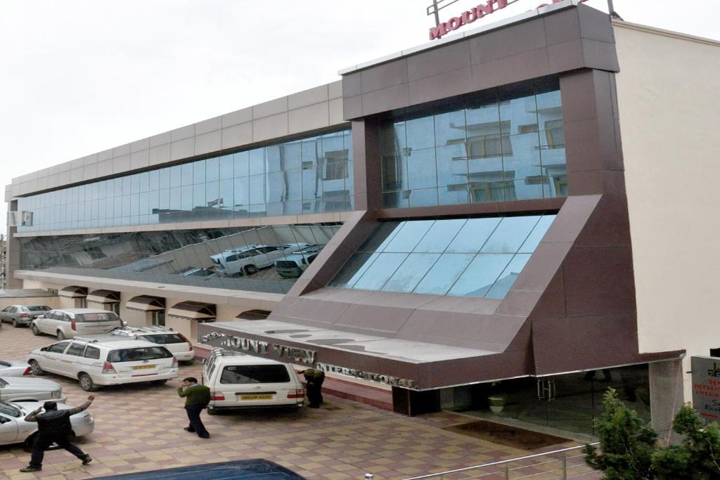 Катра: Hotel Mount View International