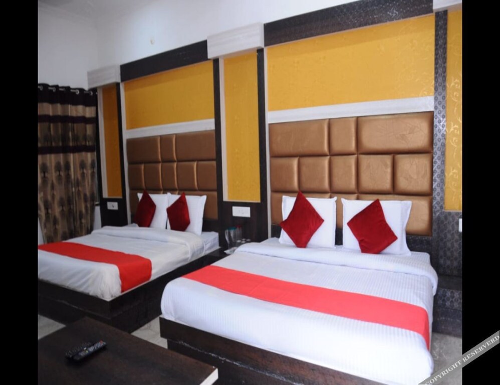 Катра: Hotel lords Paradise