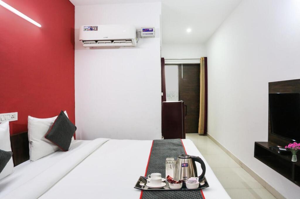 Гуруграм: Oyo Townhouse 1110 Hotel Akshay