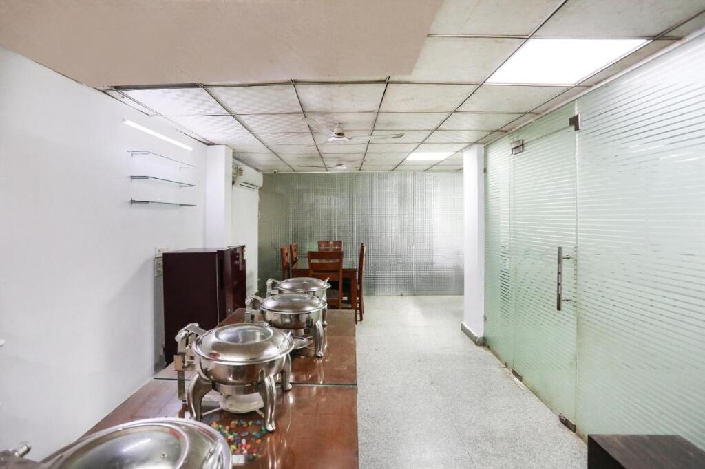 Гуруграм: Oyo Townhouse 1110 Hotel Akshay