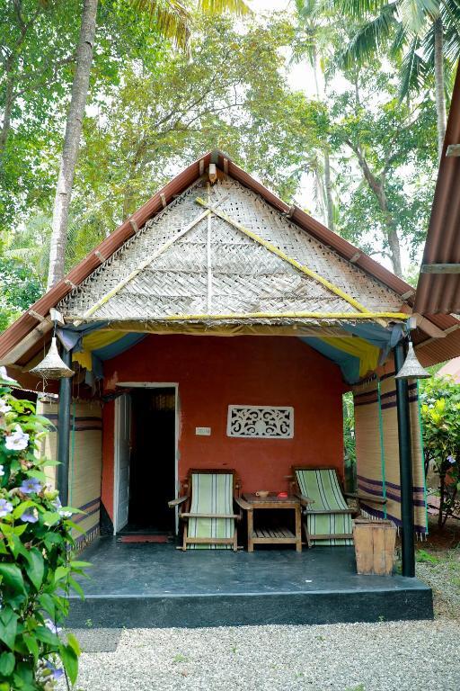 Варкала: The cliff cottage varkala