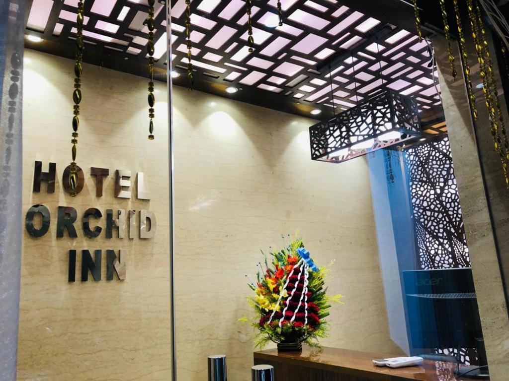 Колката: Hotel Orchid Inn (male only)