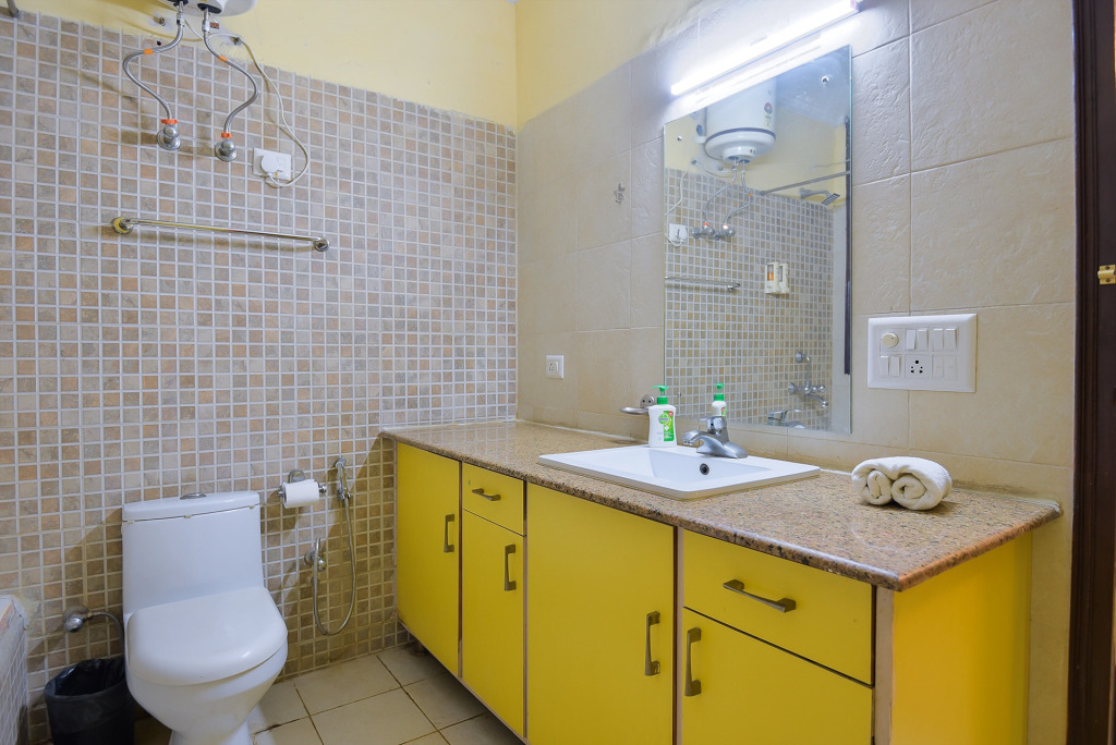 Гуруграм: Private Studio Apartment In Sushant Lok Gurgaon