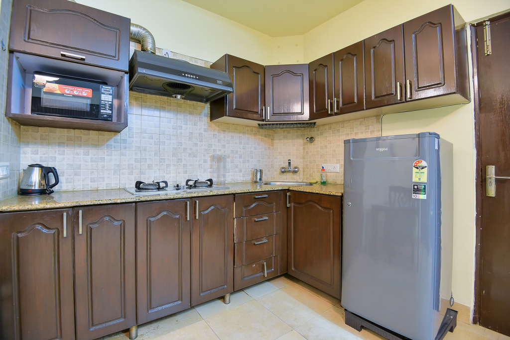 Гуруграм: Private Studio Apartment In Sushant Lok Gurgaon