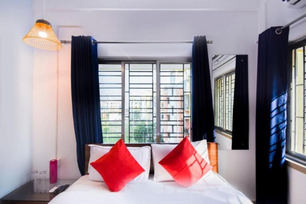 Колката: STAYMAKER Mishika Guest House