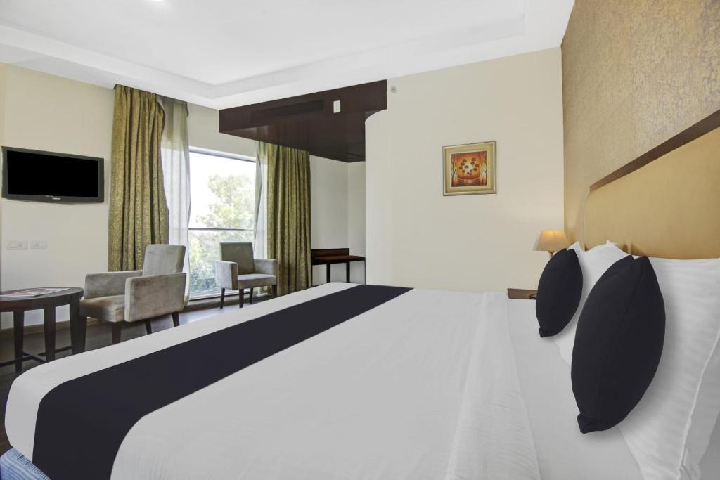 Гуруграм: Townhouse OAK Hotel Greenvill