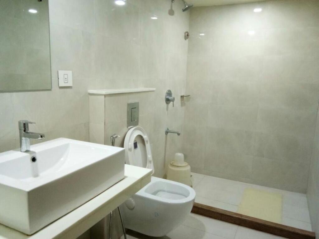 Виджаявада: M Hotel Benz Circle
