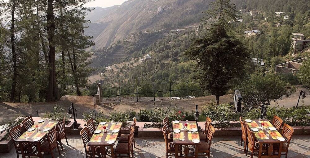Куфри: Summit Naldehra Grand Resort & Spa