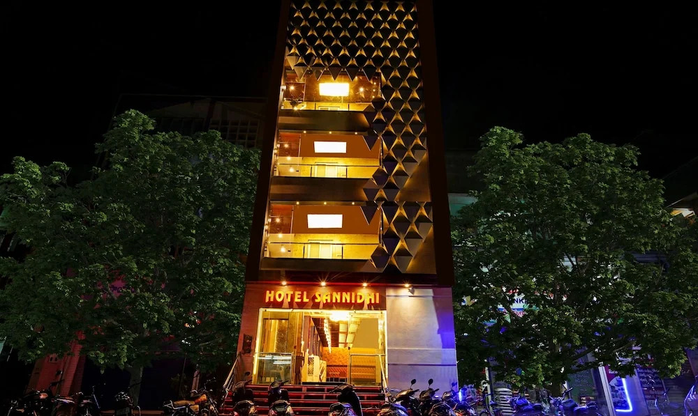 Виджаявада: Hotel Sannidhi