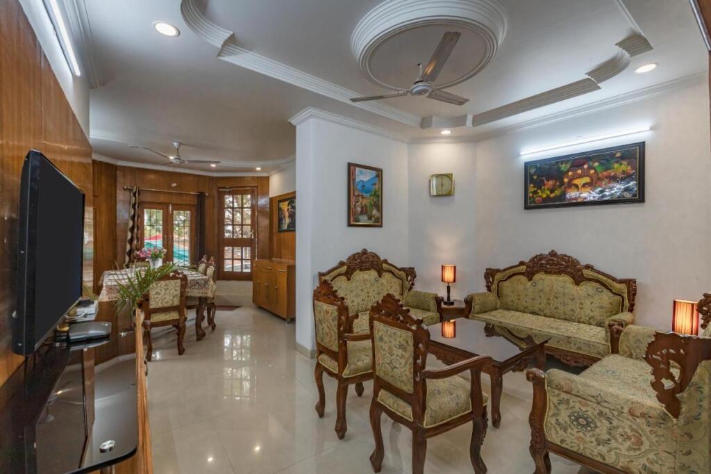 Солан: Saffronstays Grandview Haven, Barog
