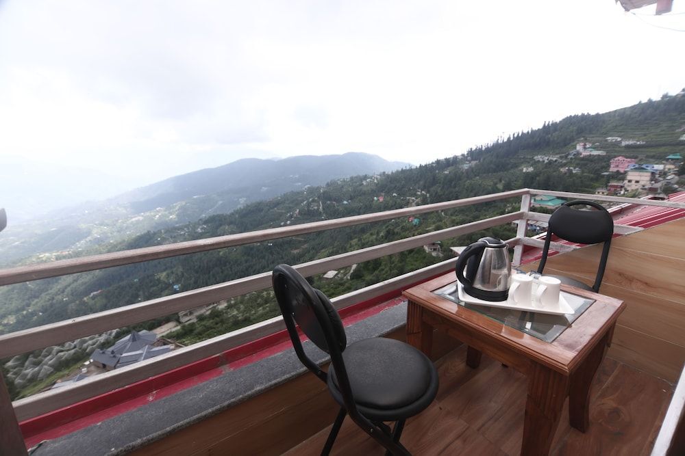 Куфри: Beyond Stay Himalayan Cottage Kufri