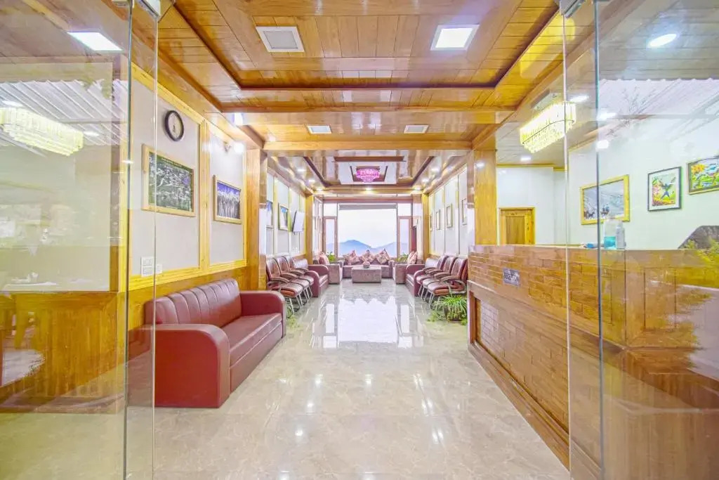 Куфри: Hotel Valley View Koti
