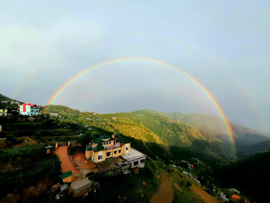 Куфри: Hotel Valley View Koti