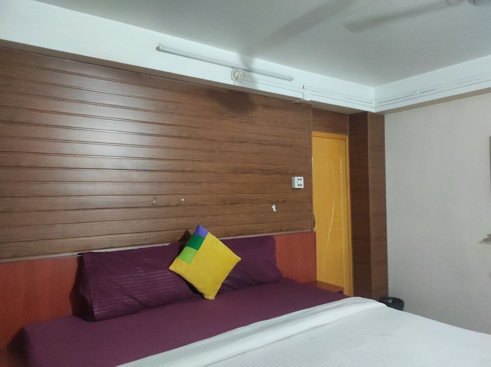 Гувахати: Hotel Om Regency