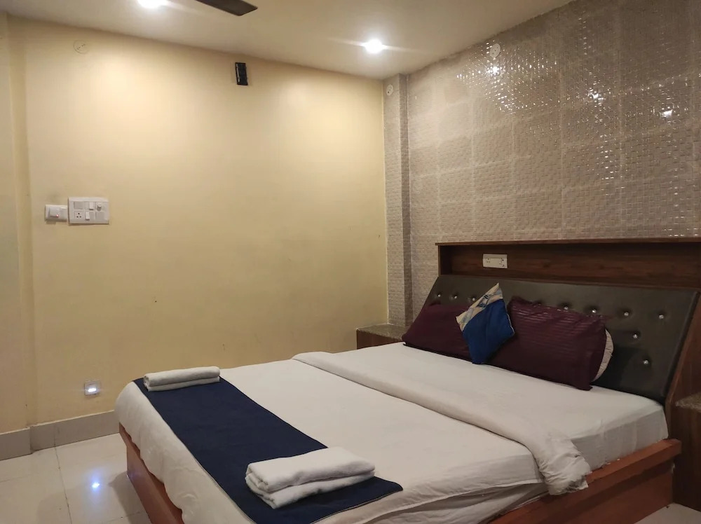 Гувахати: Hotel Om Regency