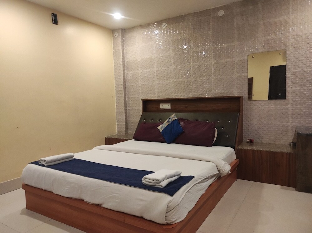 Гувахати: Hotel Om Regency