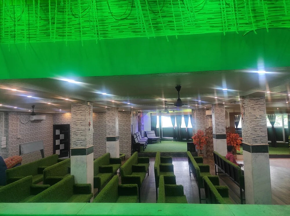 Гувахати: Hotel Om Regency