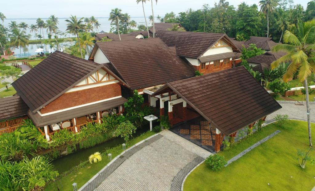 Кумараком: Gokulam Grand Resort & Spa Kumarakom