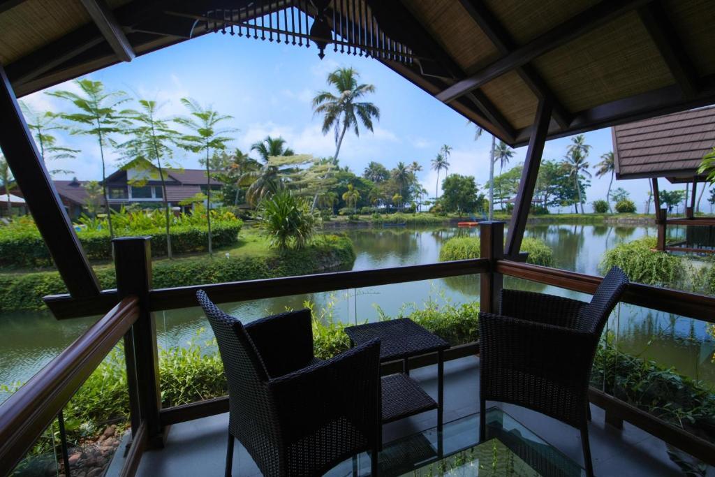 Кумараком: Gokulam Grand Resort & Spa Kumarakom
