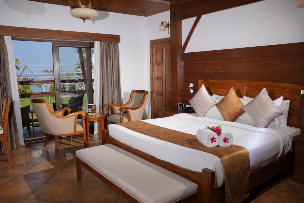 Кумараком: Gokulam Grand Resort & Spa Kumarakom