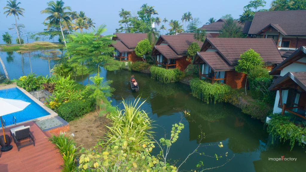 Кумараком: Gokulam Grand Resort & Spa Kumarakom
