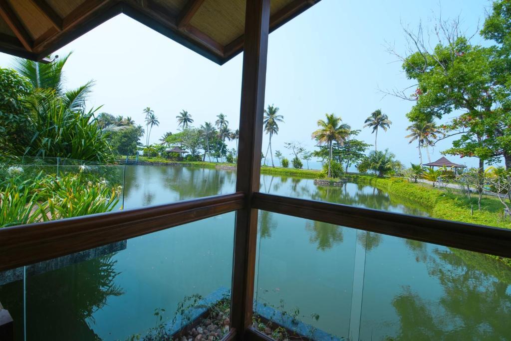 Кумараком: Gokulam Grand Resort & Spa Kumarakom