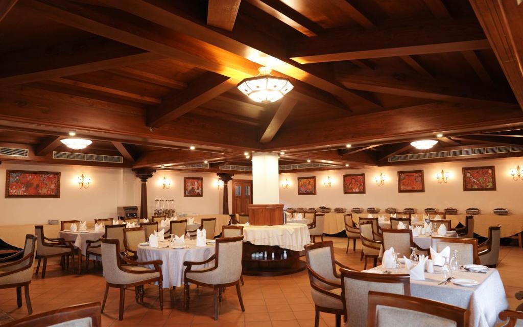Кумараком: Gokulam Grand Resort & Spa Kumarakom