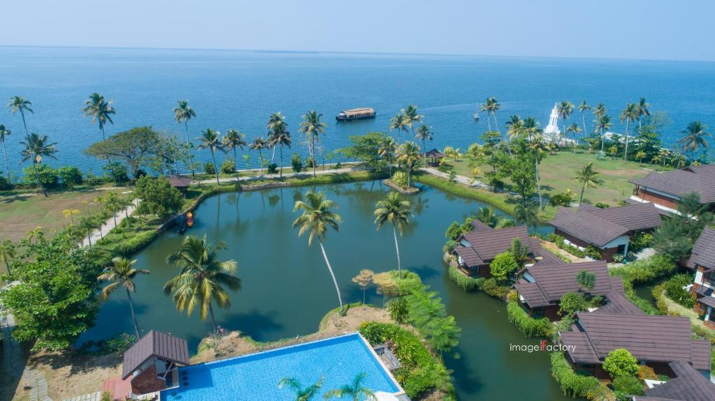 Кумараком: Gokulam Grand Resort & Spa Kumarakom
