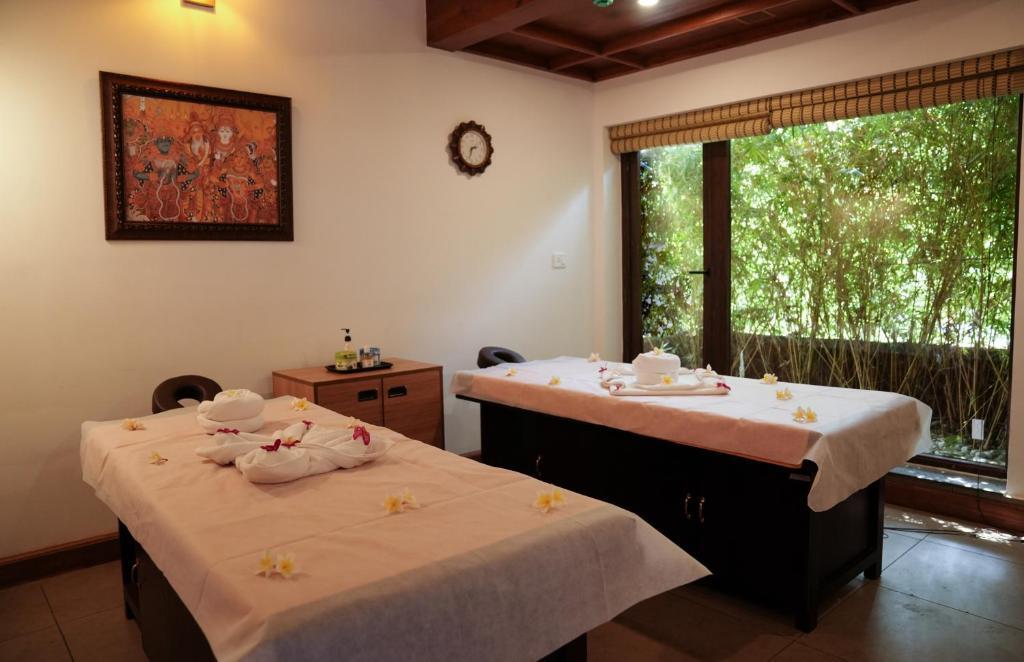 Кумараком: Gokulam Grand Resort & Spa Kumarakom