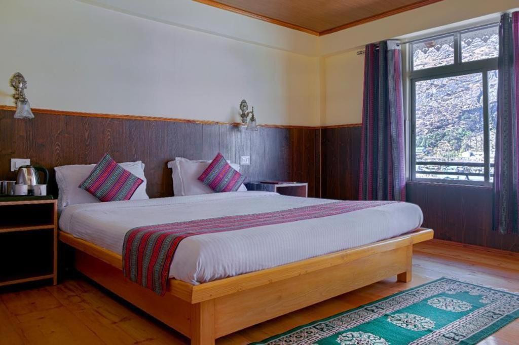 Лачунг: Keerong Cottages