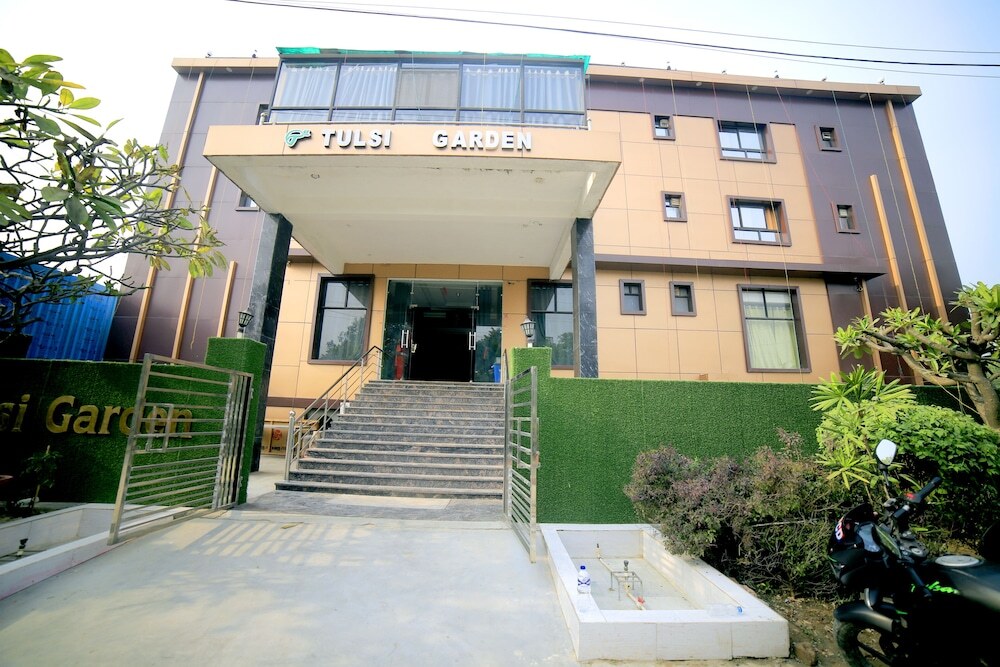 Вриндаван: The Tulsi Garden