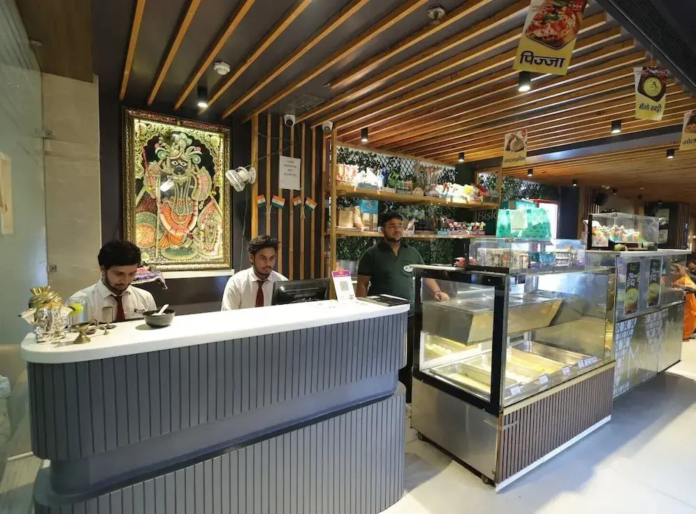Вриндаван: Murliwala Hotel & Restaurant