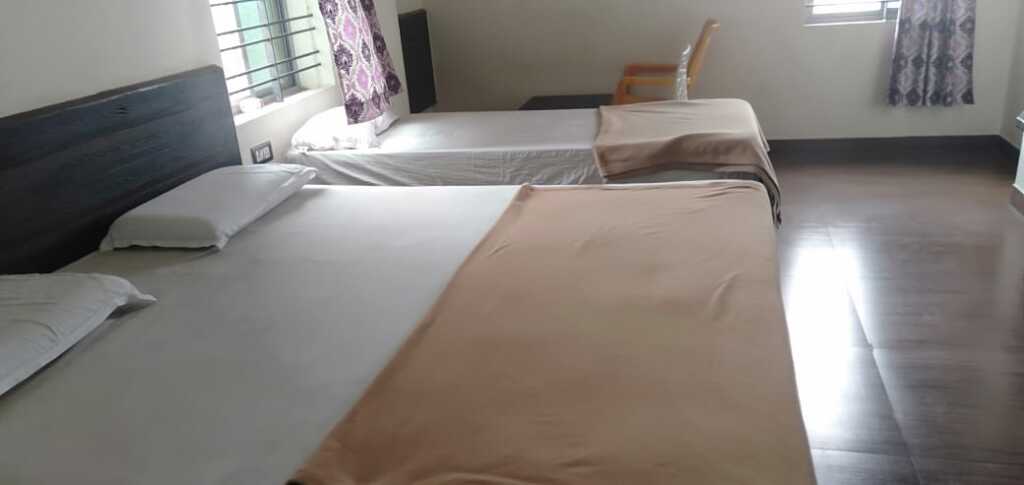 Хоспет: i-ROOMZ Grand palace