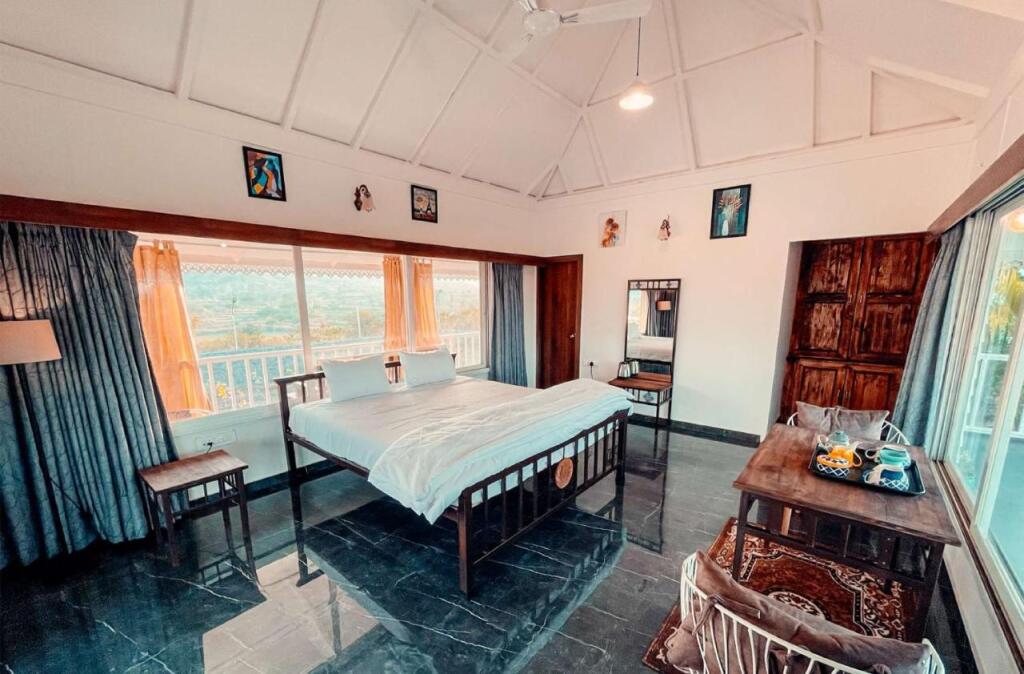 Игатпури: Saffronstays Sierra Winds, Nashik