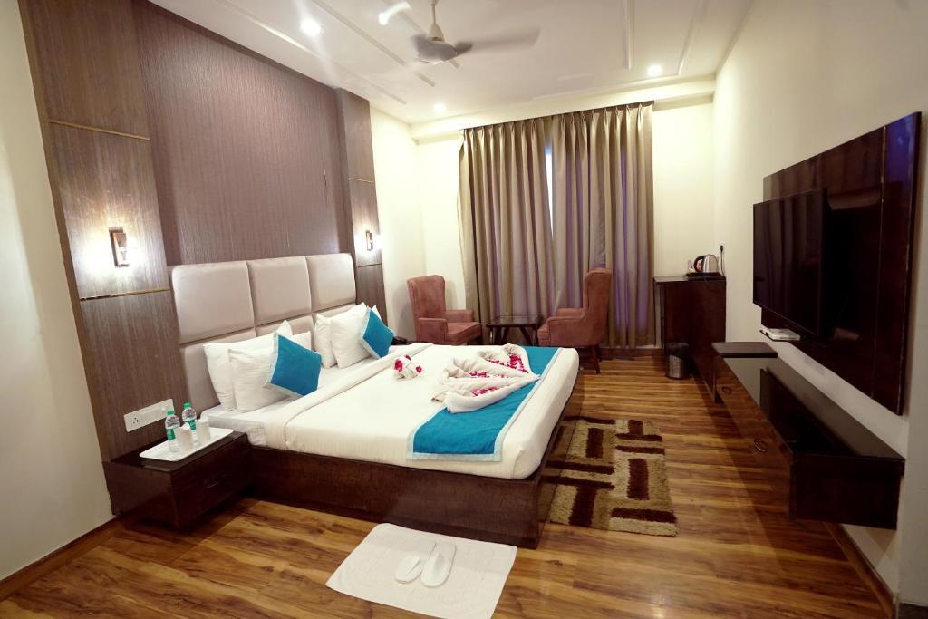 Вриндаван: Hotel Idhayan Palace