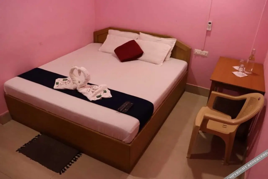 Лакшманпур: Purnima Residency